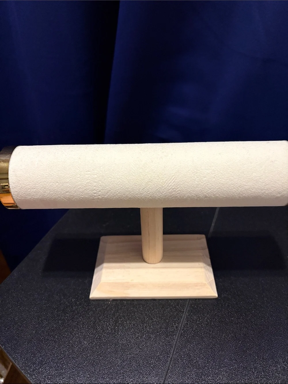 Cream T-Bar Jewelry Stand with Gold End Caps